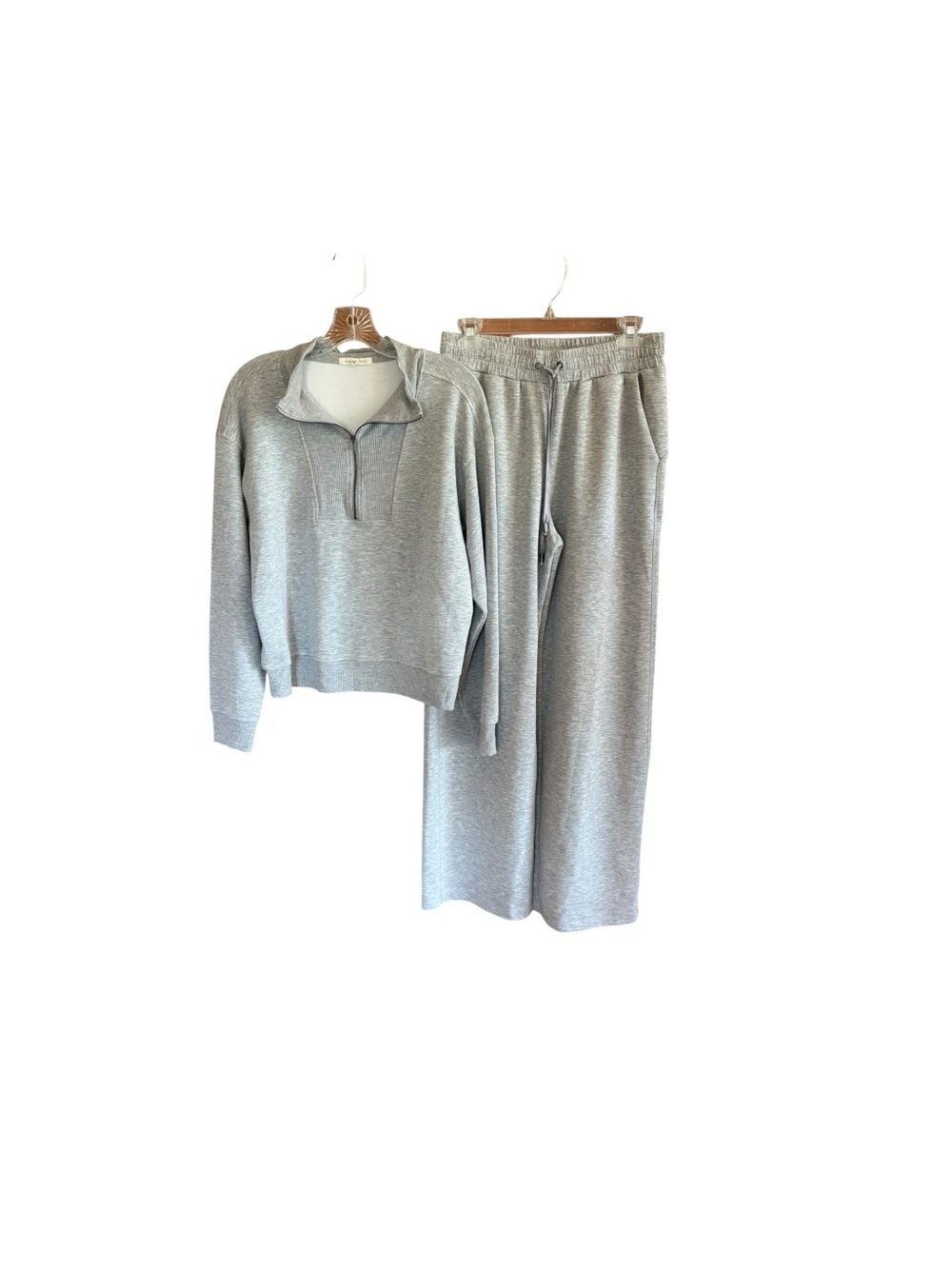 Copper Key Gray 2-Piece Knit Activewear Set, Cropped Top, Women's Size M